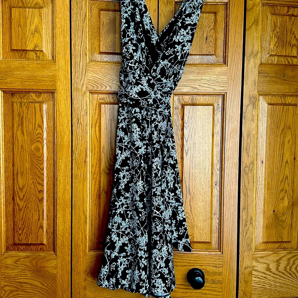 Like new midi dress crisscross back
